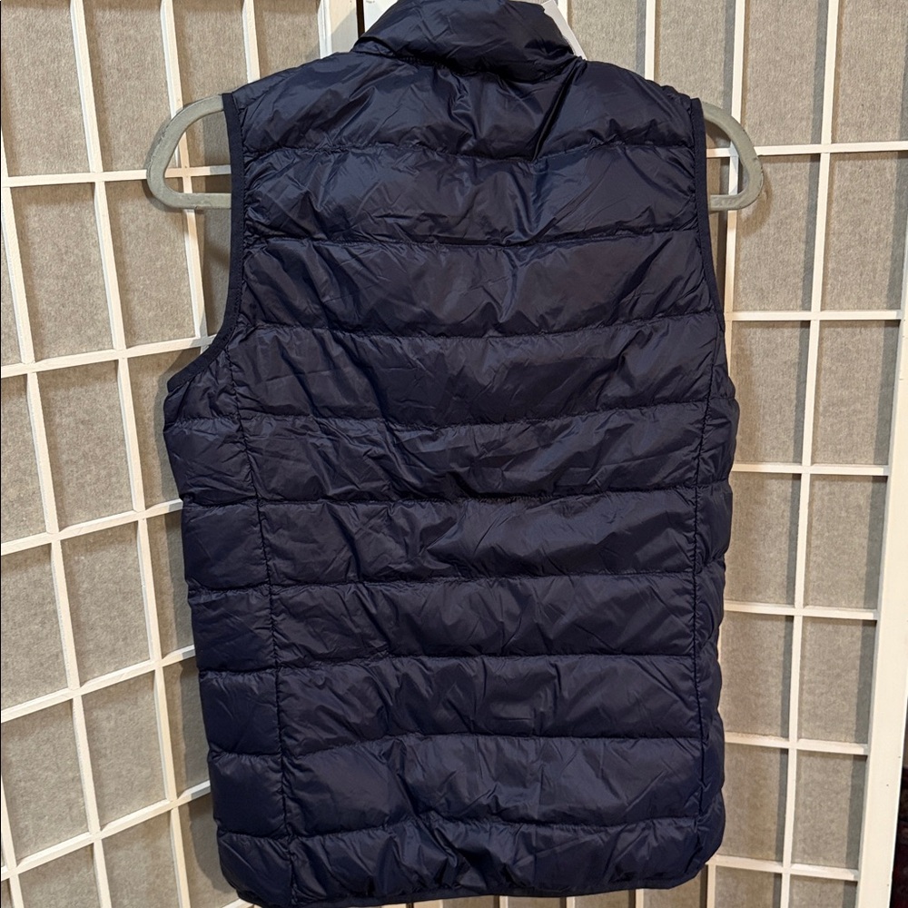 Nwt Quince Lightweight Down Packable Puffer Vest - image 4